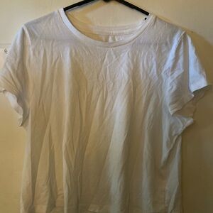 Universal Thread White Short Sleeve Tee